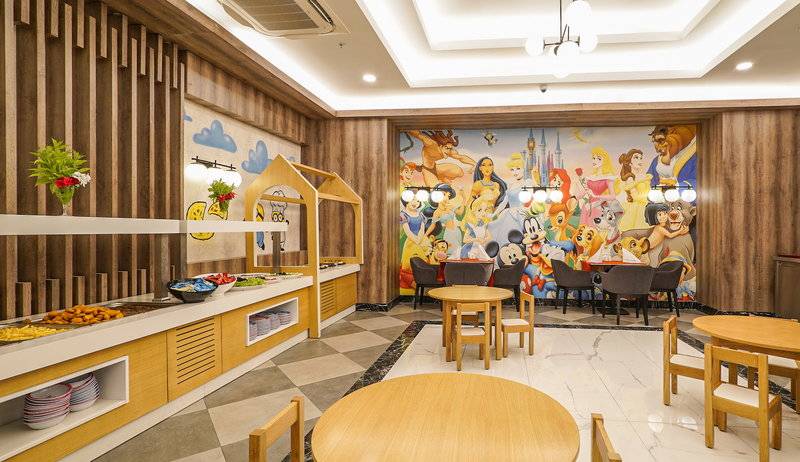 Arnor De Luxe Hotel & SPA