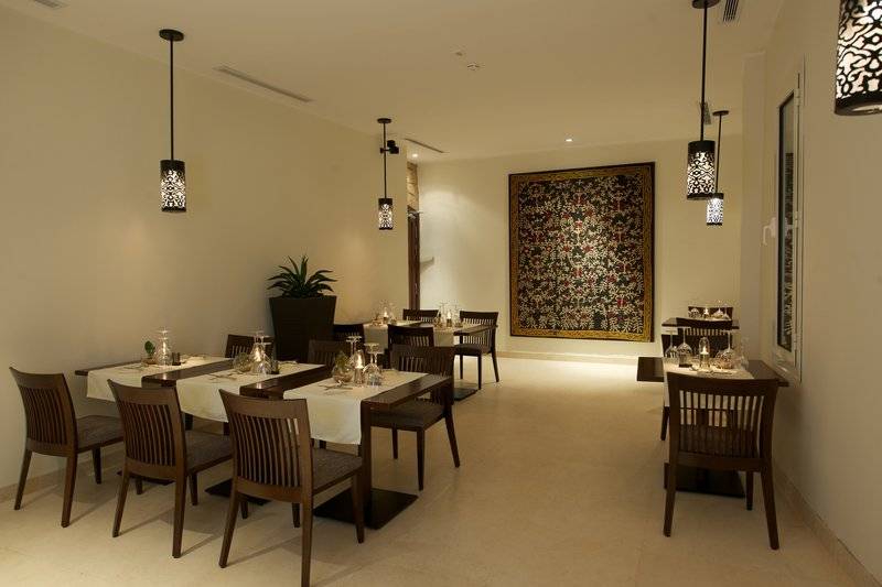 FORT ARABESQUE BEACH RESORT