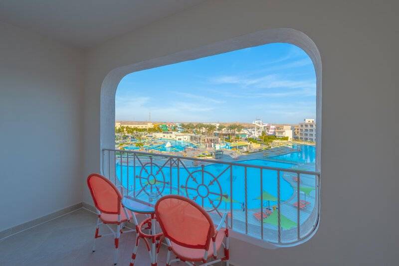 Titanic Resort & Aqua Park