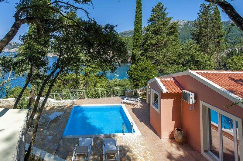 Blue Princess Hotel and Suites