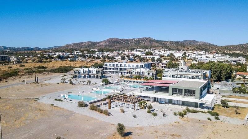 Gennadi Seaside Resort