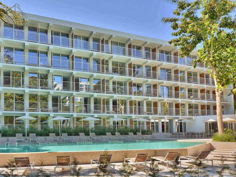 ibis Styles Golden Sands Roomer Hotel