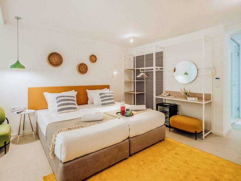 ibis Styles Golden Sands Roomer Hotel