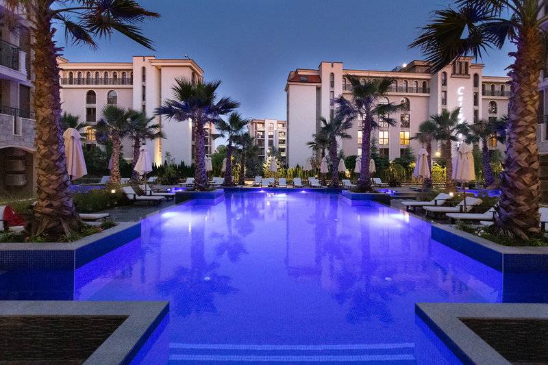 Cascadas Family Resort