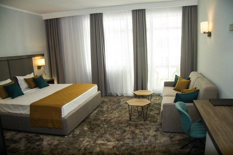 Best Western PLUS Premium Inn Hotel & Casino