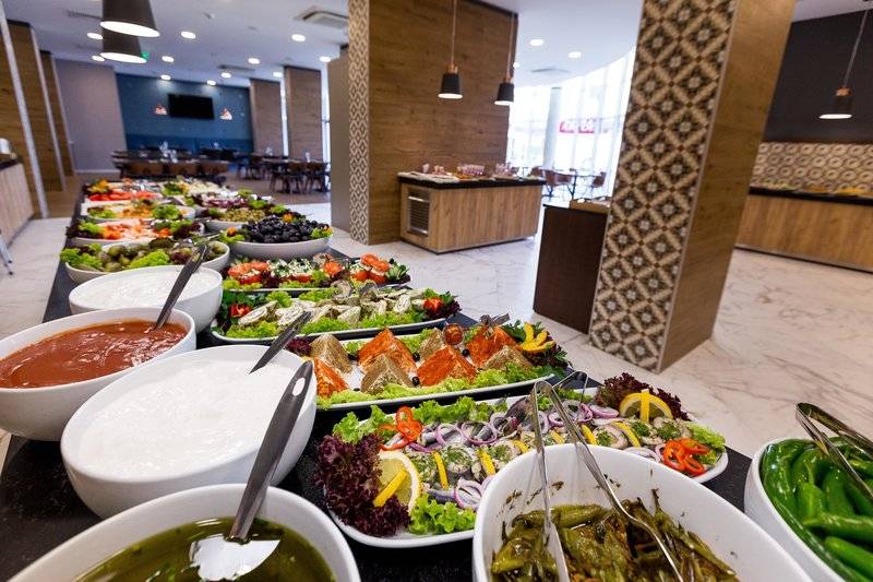 Best Western PLUS Premium Inn Hotel & Casino