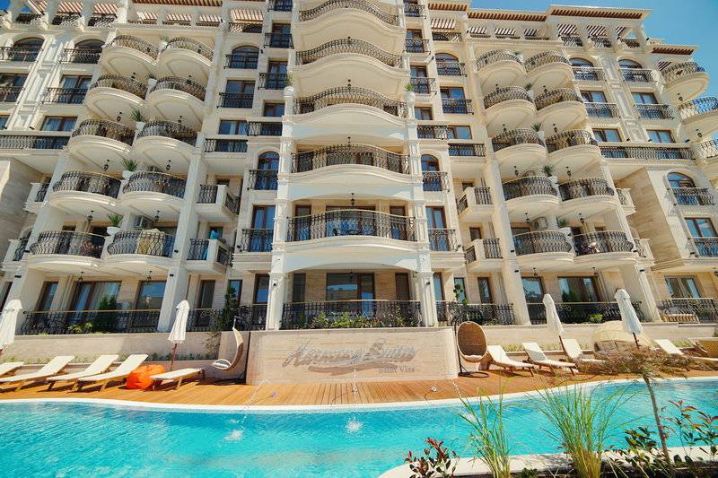 Harmony Suites Saint Vlas