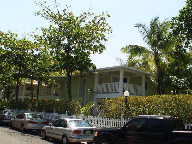 Playabachata Lifestyle Collection by Senator