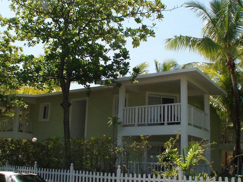 Playabachata Lifestyle Collection by Senator