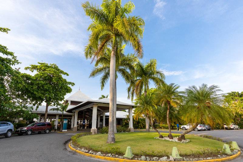 Playabachata Lifestyle Collection by Senator