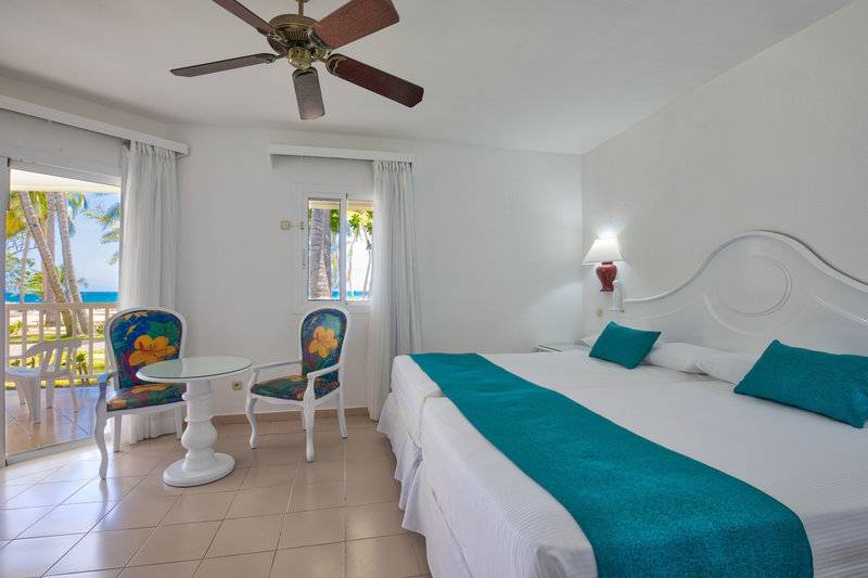 Playabachata Lifestyle Collection by Senator