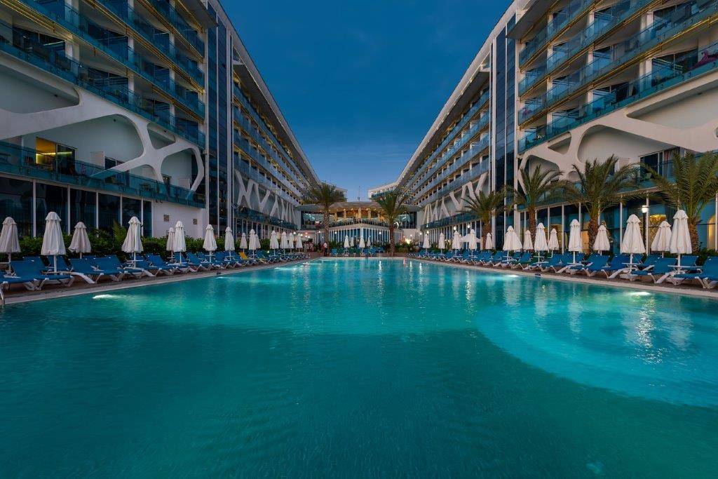 Vikingen Infinity Resort & Spa