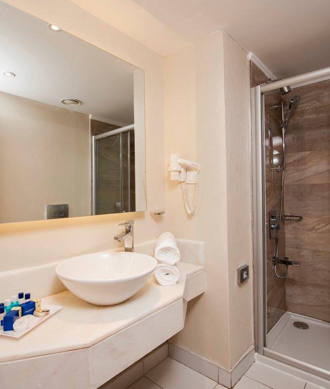 Dream World Resort & Spa