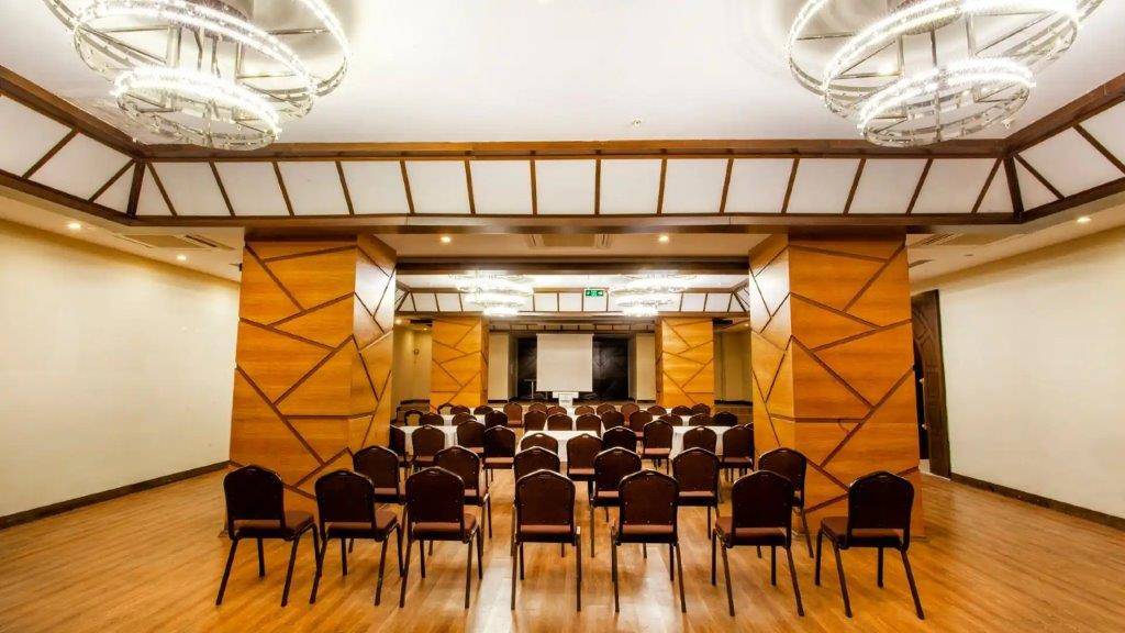 Dream World Resort & Spa