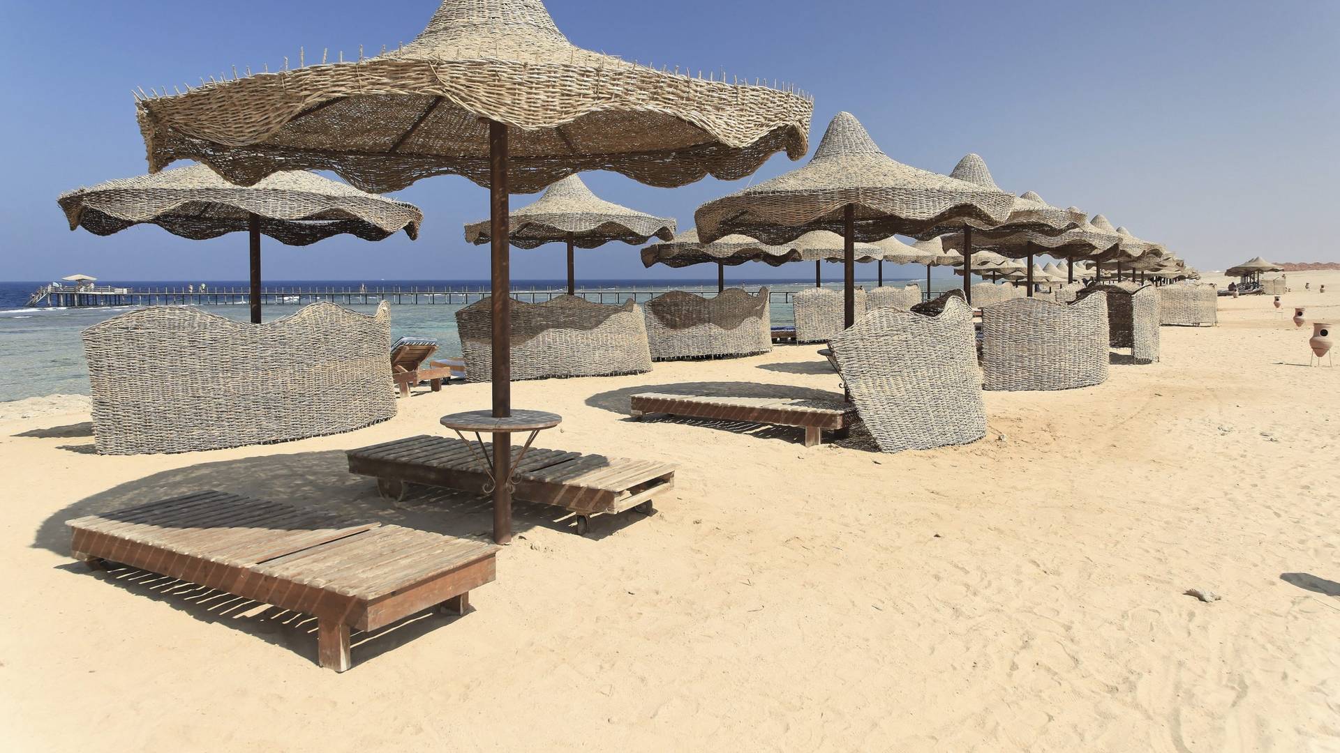 Three Corners Happy Life