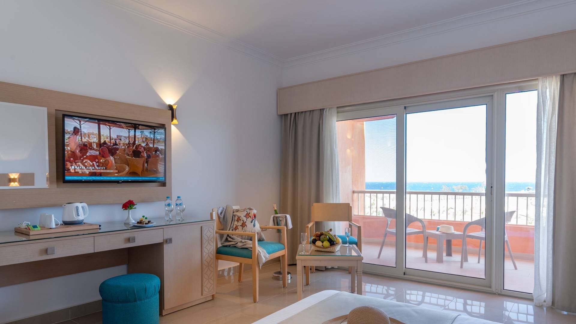 Three Corners Happy Life