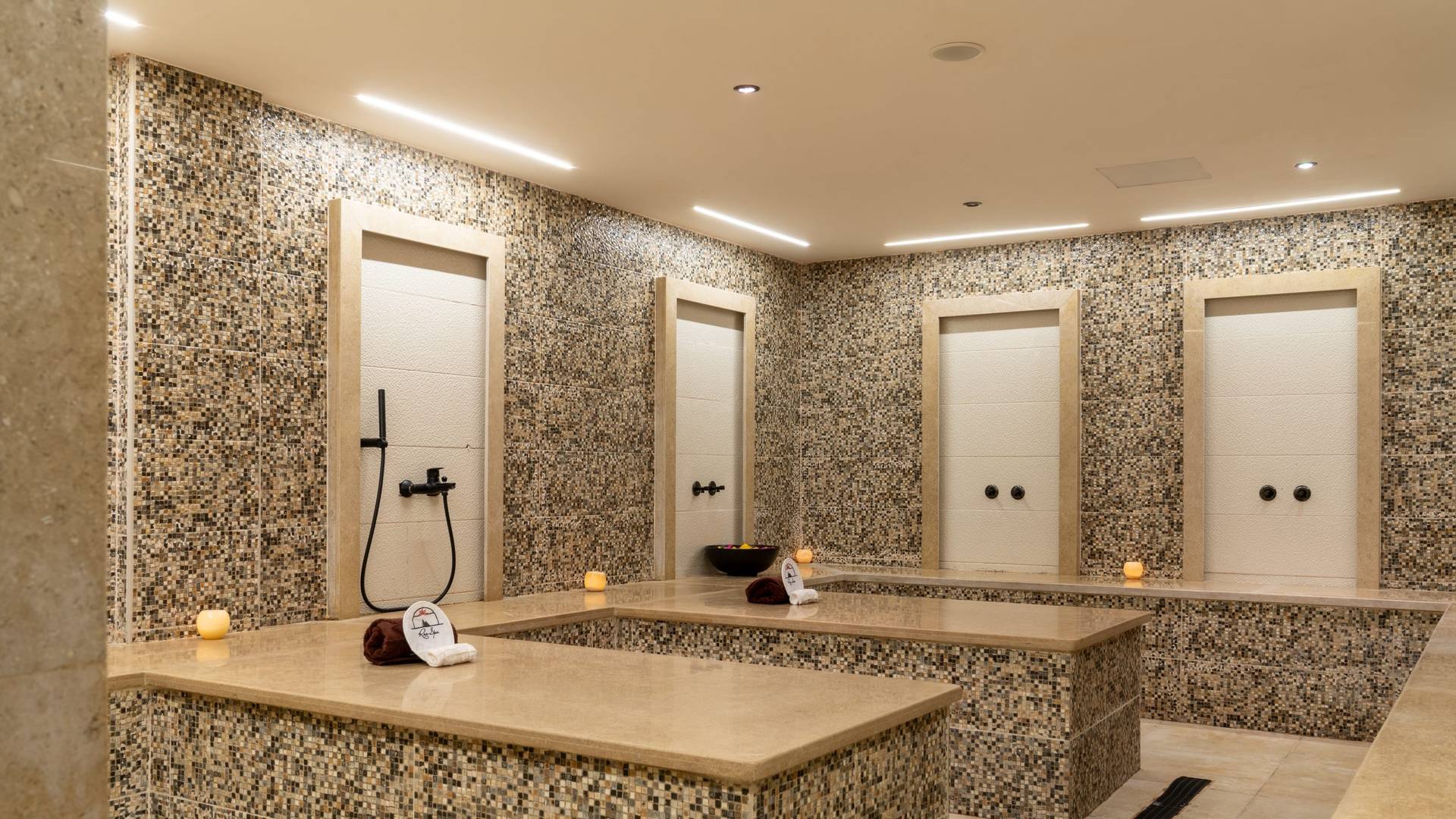 Three Corners Happy Life