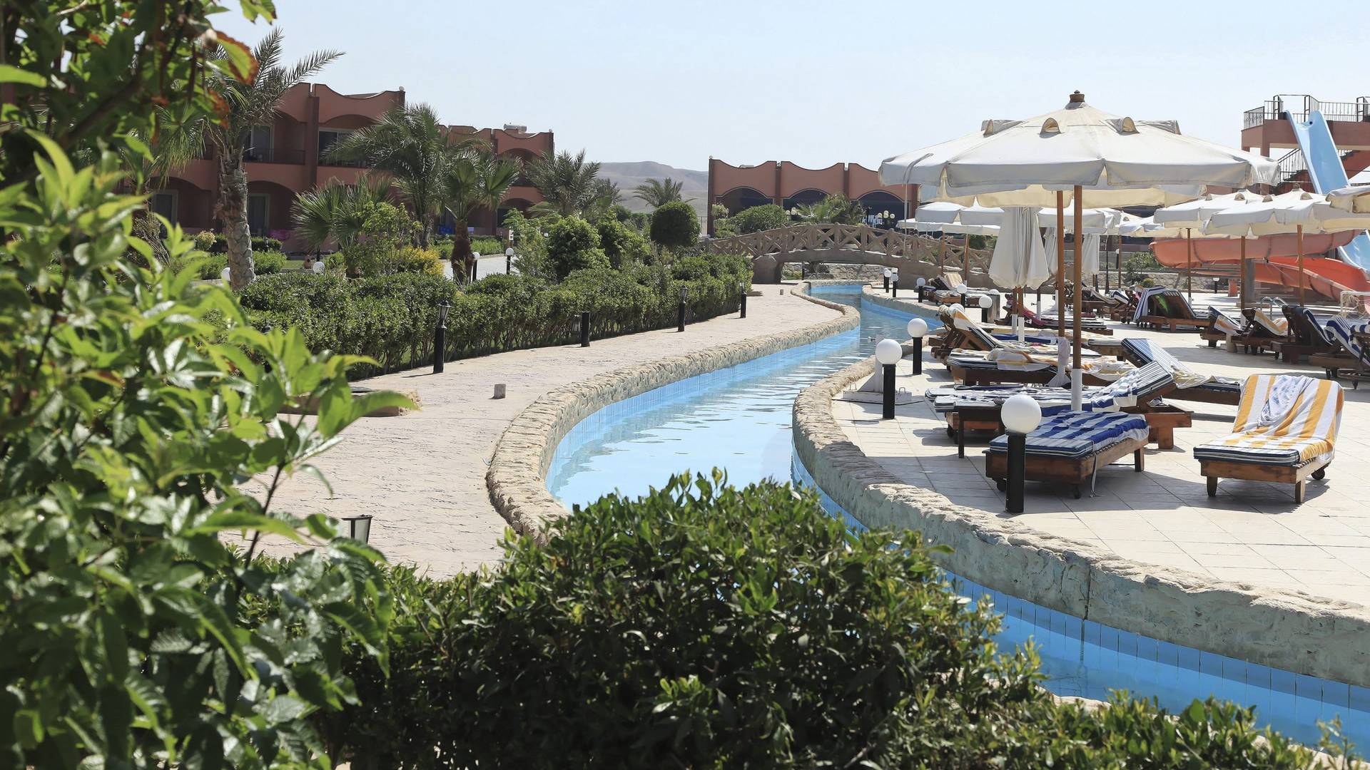 Three Corners Happy Life