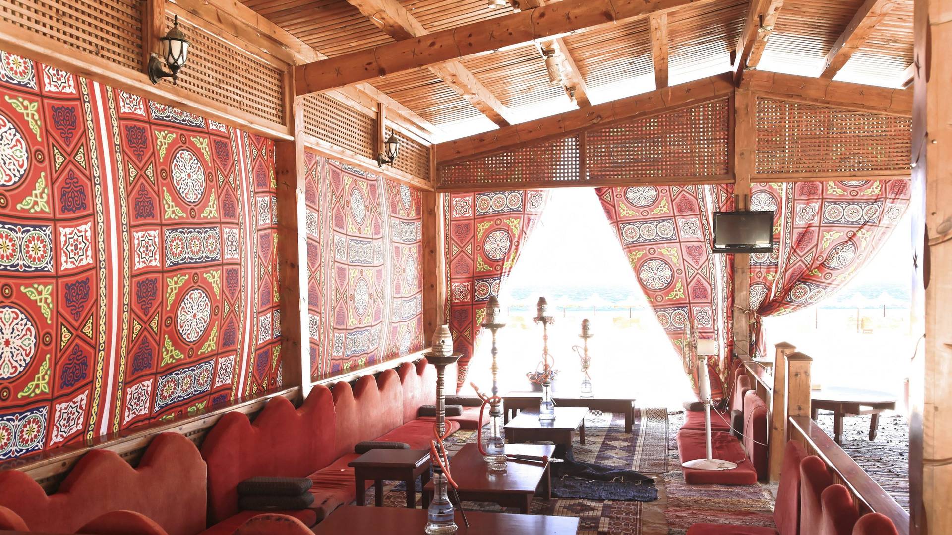 Three Corners Happy Life