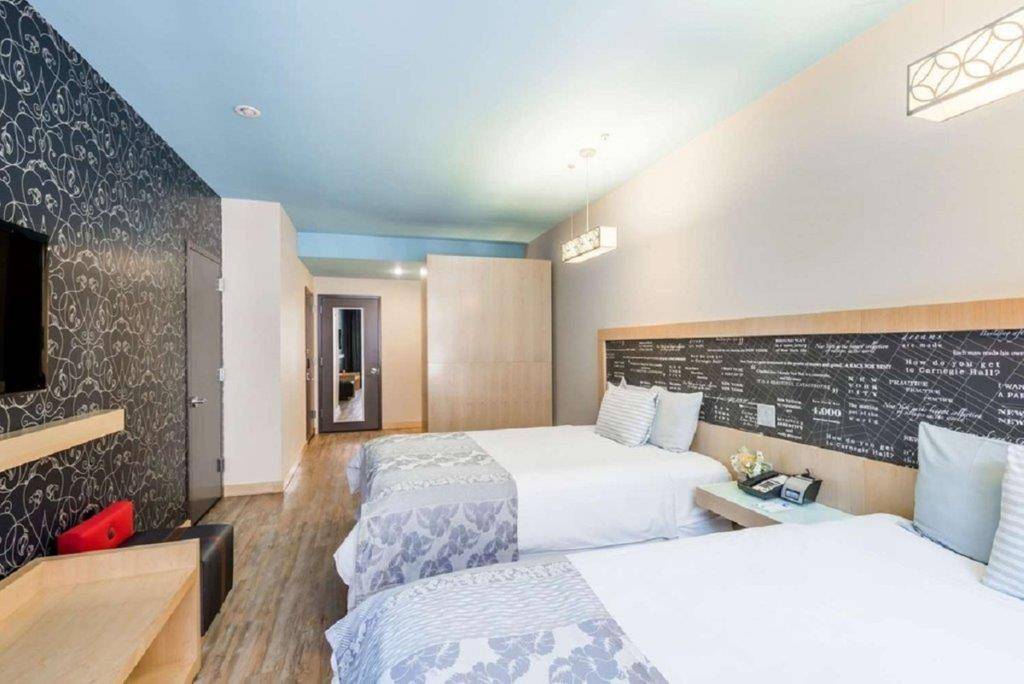 TRYP by Wyndham Times Square South