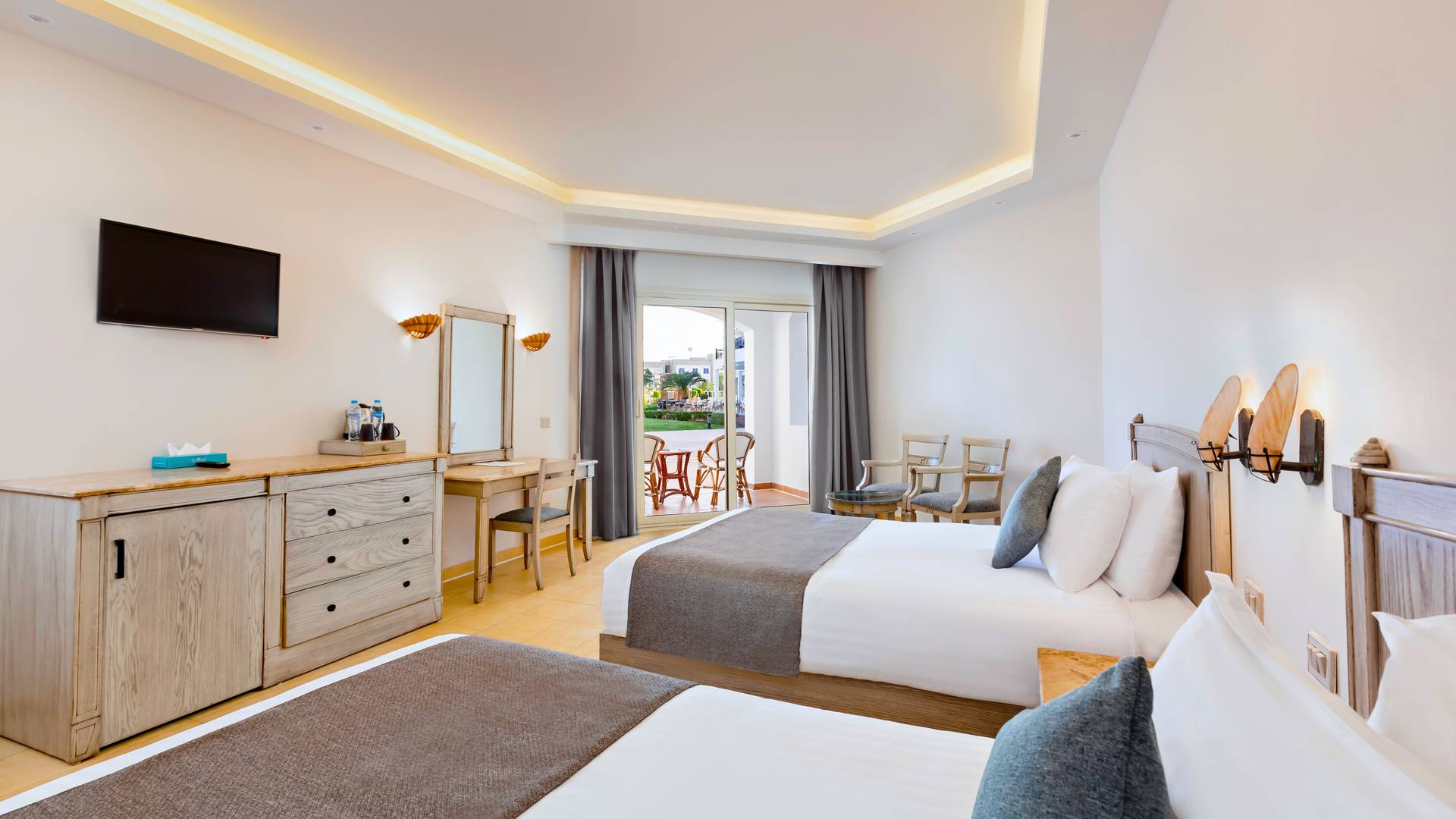 SUNRISE Alma Bay Resort