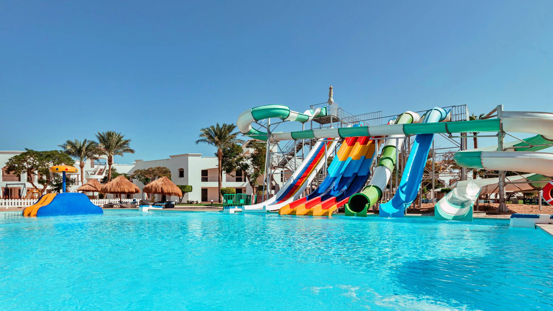 SUNRISE Alma Bay Resort