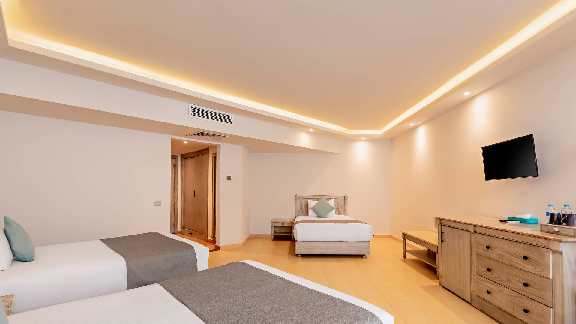 SUNRISE Alma Bay Resort