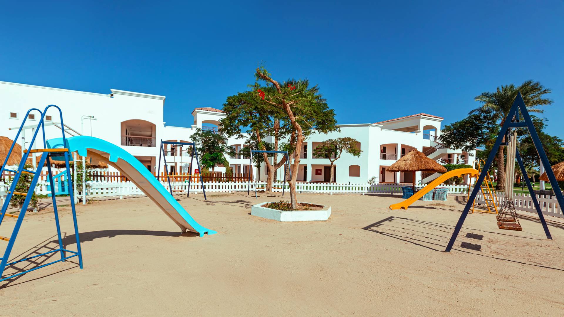 SUNRISE Alma Bay Resort