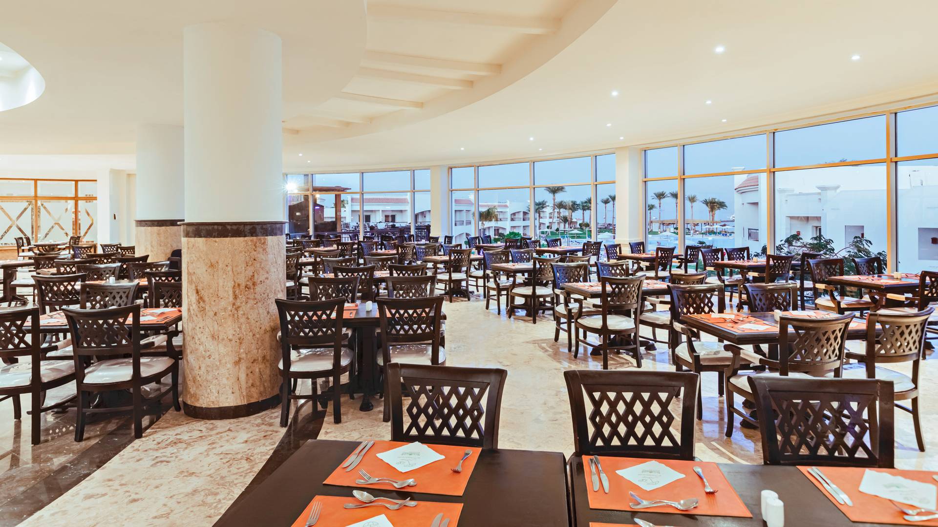 SUNRISE Alma Bay Resort