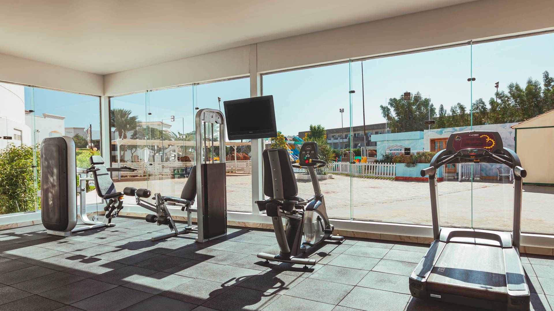 SUNRISE Alma Bay Resort