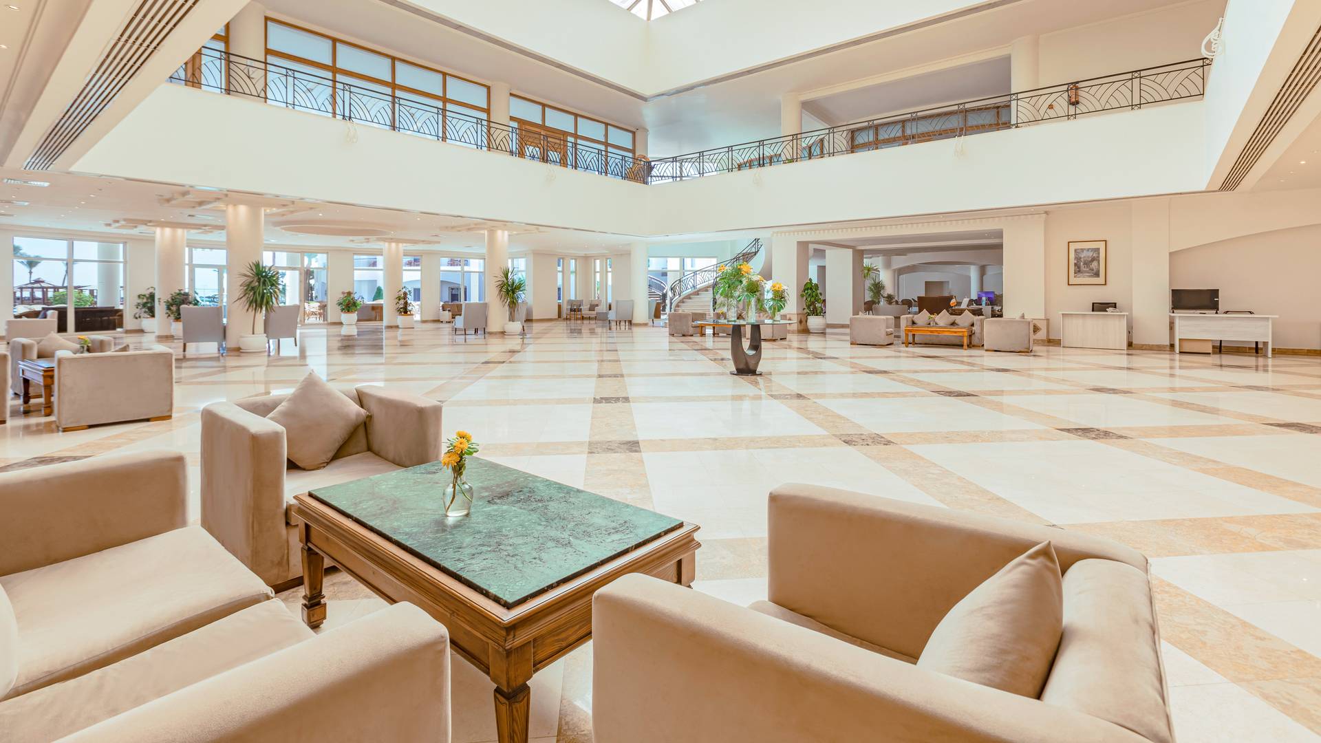 SUNRISE Alma Bay Resort