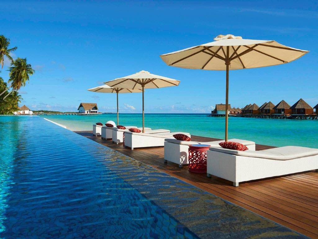 Mercure Maldives Kooddoo Resort