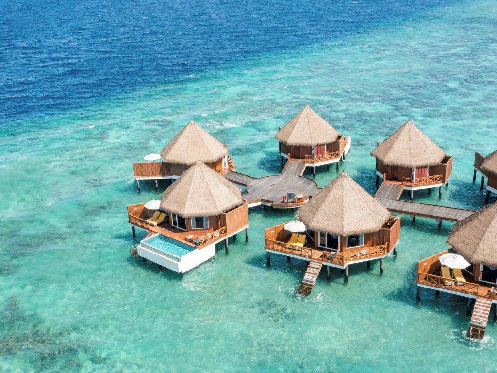 Mercure Maldives Kooddoo Resort