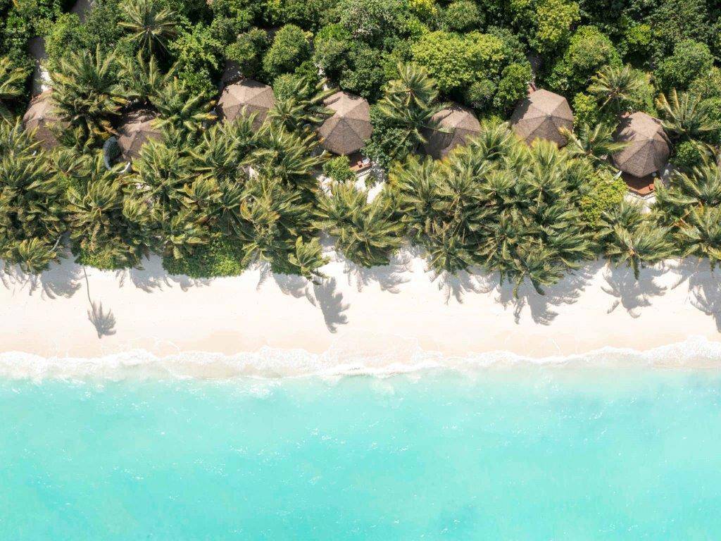 Mercure Maldives Kooddoo Resort