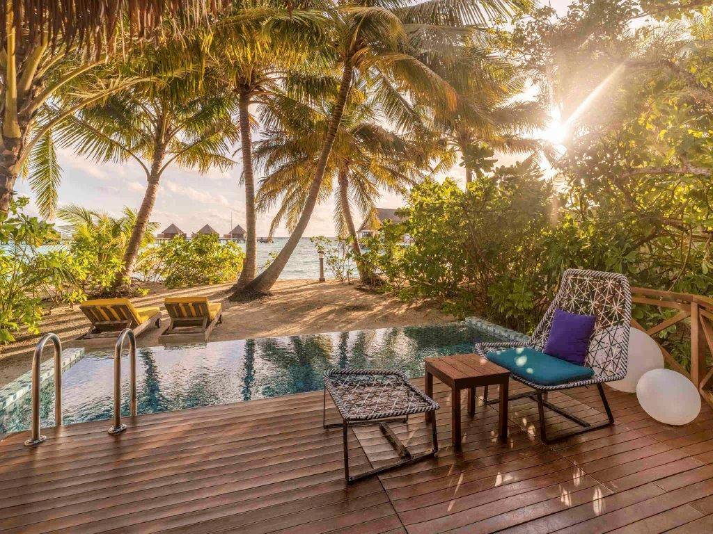 Mercure Maldives Kooddoo Resort