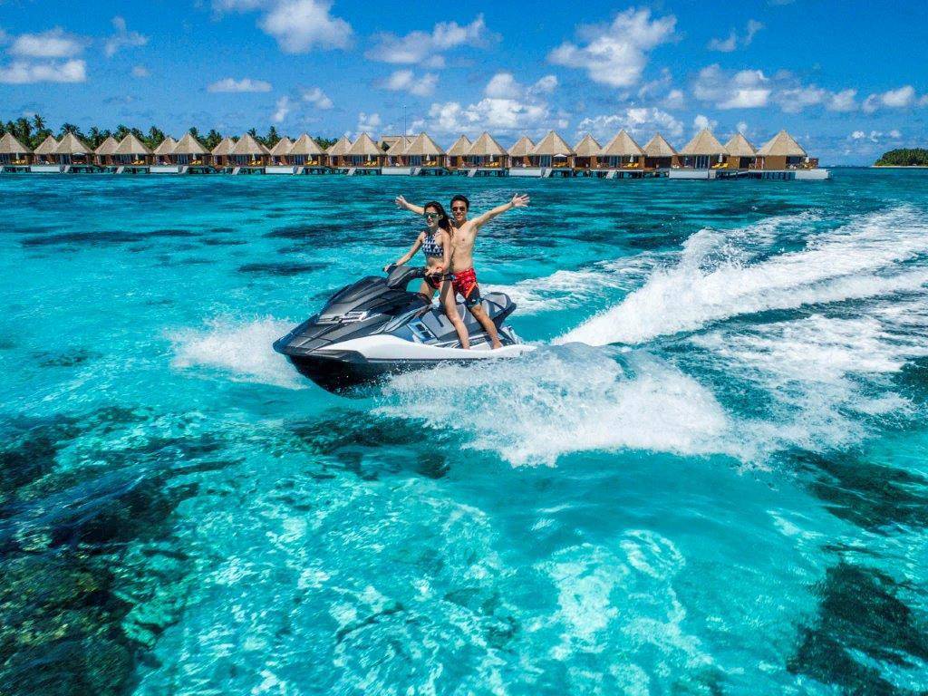 Mercure Maldives Kooddoo Resort