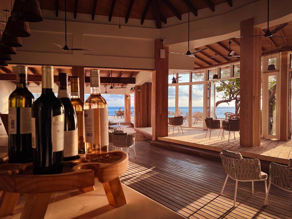 Malahini Kuda Bandos Resort