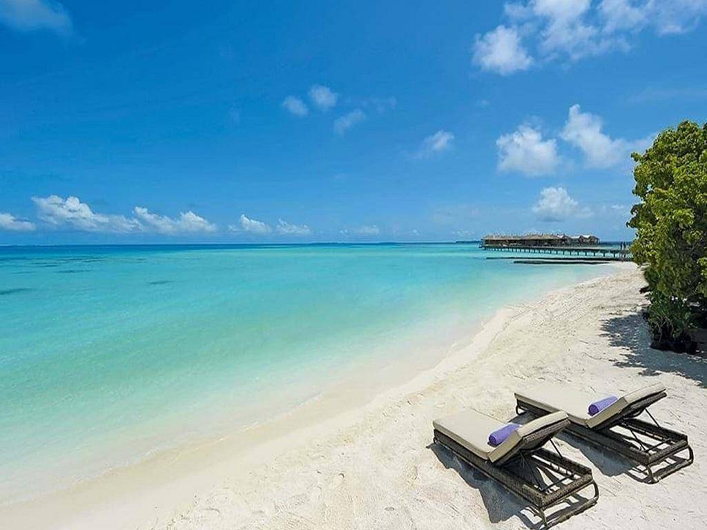 Constance Moofushi Maldives