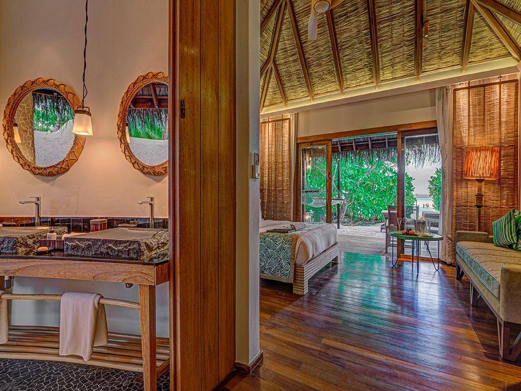 Constance Moofushi Maldives