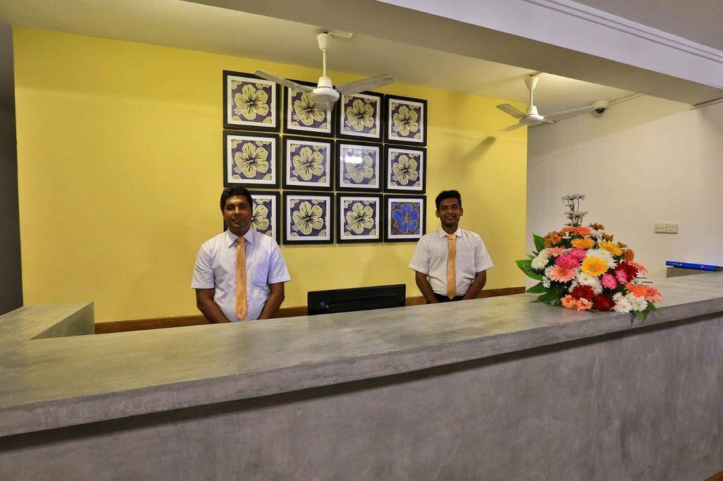 Hibiscus Beach Hotel & Villas