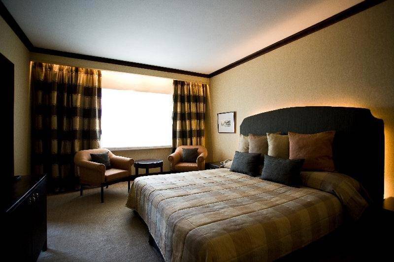 Cinnamon Lakeside Colombo Cinnamon Lakeside Colombo