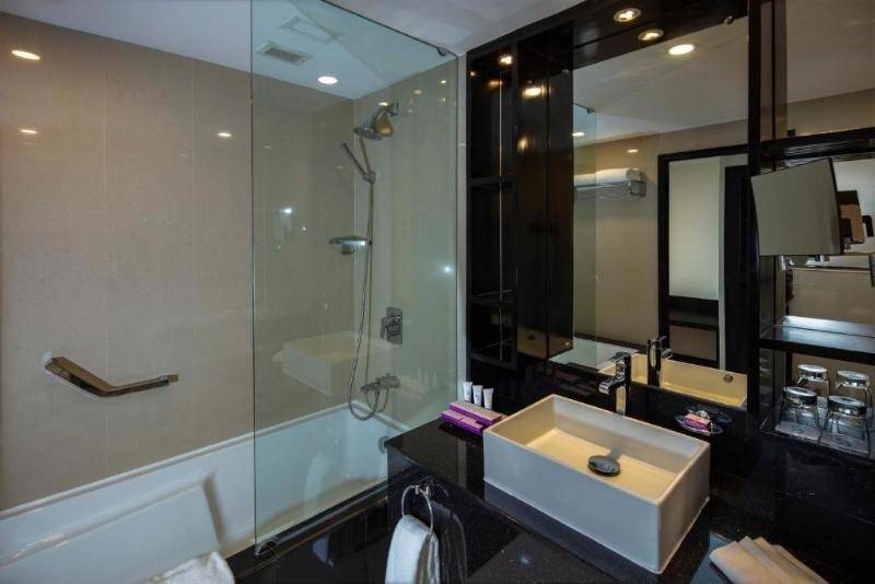 Cinnamon Lakeside Colombo Cinnamon Lakeside Colombo