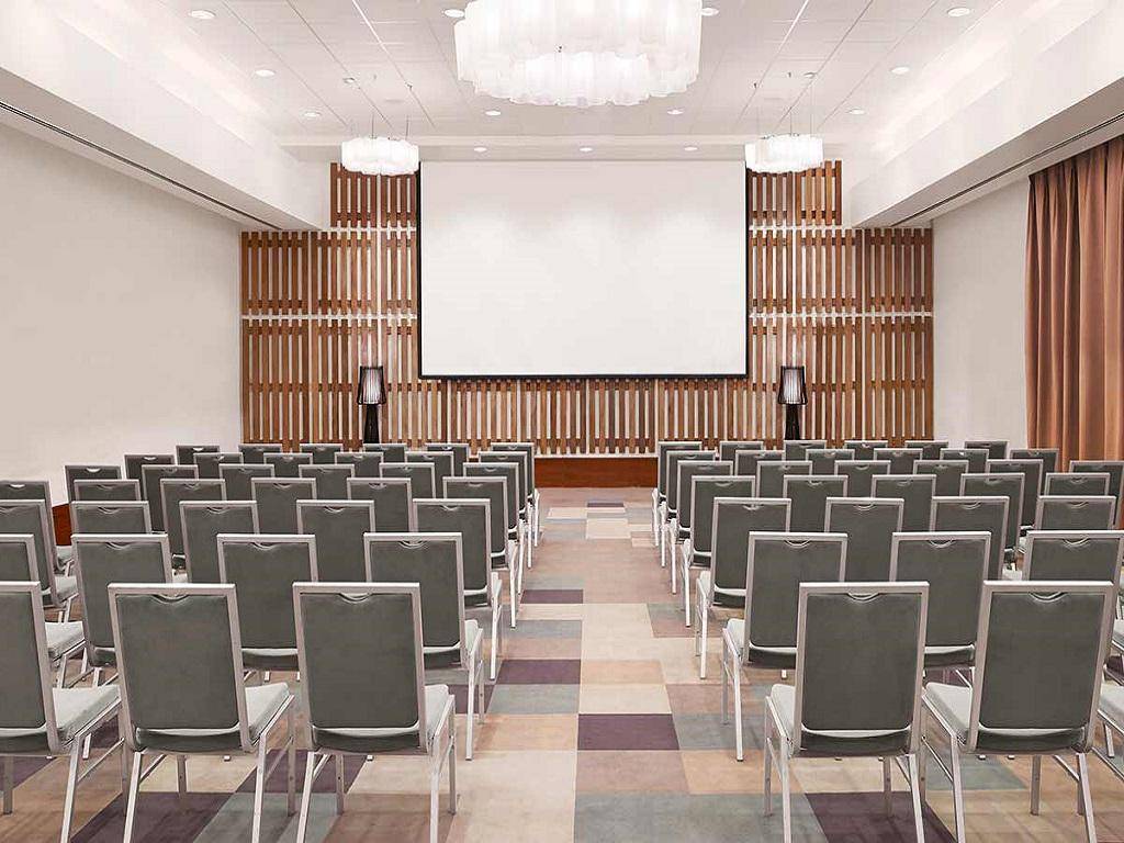 Avani Barbarons Seychelles Resort