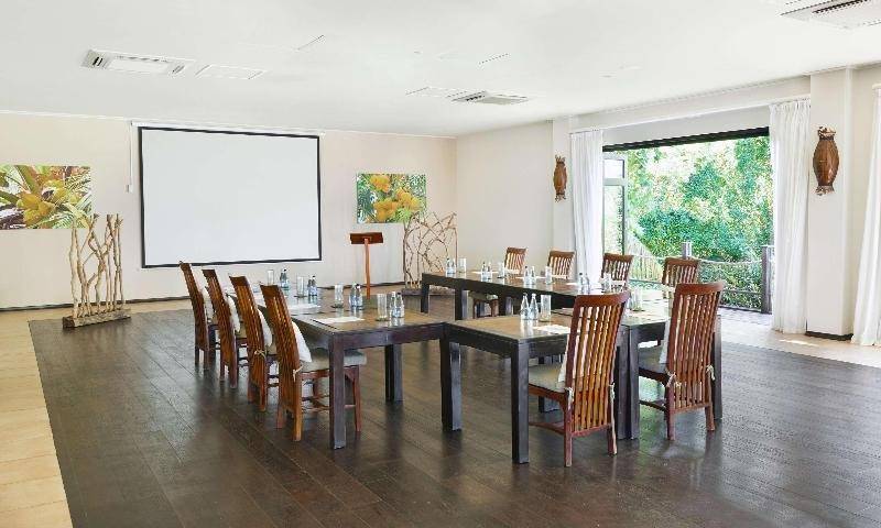 DoubleTree by Hilton Seychelles Allamanda Resort & Spa