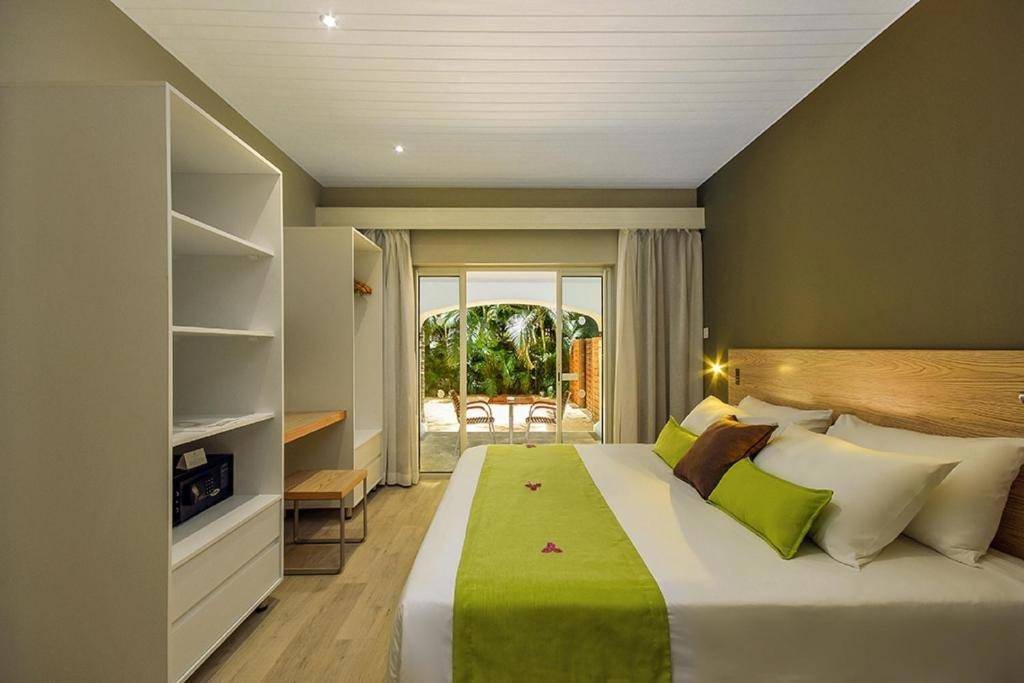 Mauricia Beachcomber Resort & Spa