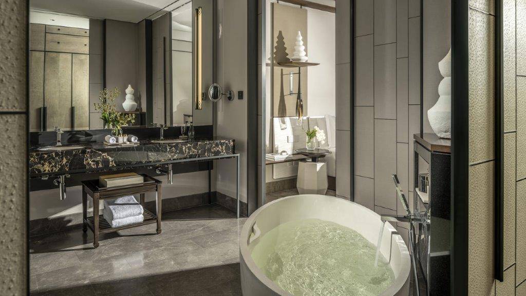 Four Seasons Hotel Bangkok at Chao Phraya River