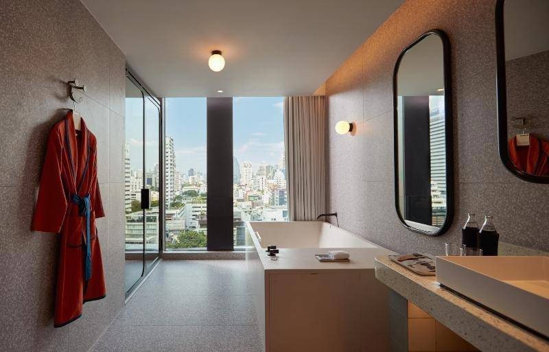 The Standard Bangkok Mahanakhon