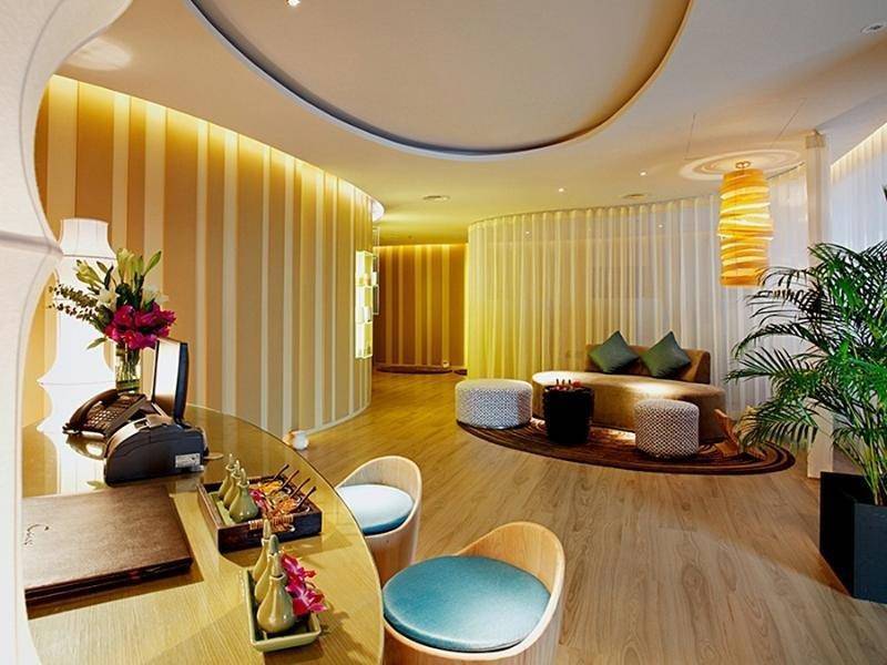 Centara Watergate Pavilion Hotel Bangkok