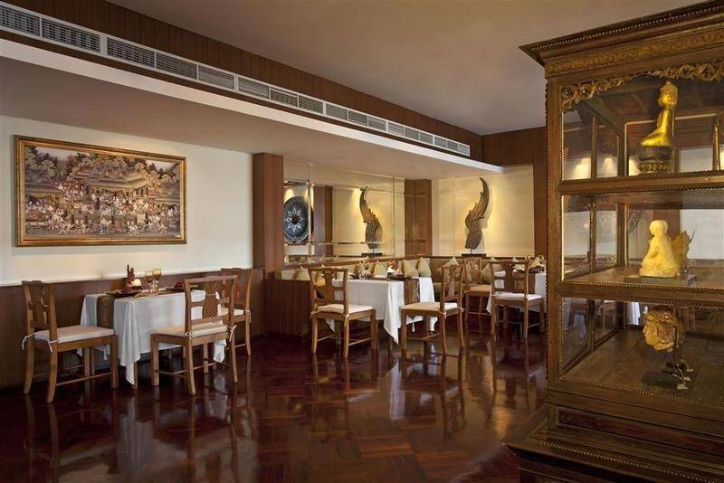 Le Meridien Phuket Beach Resort