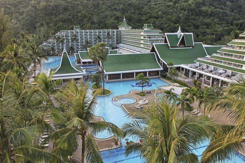 Le Meridien Phuket Beach Resort